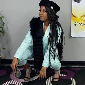 Meet your Posher, Andrea